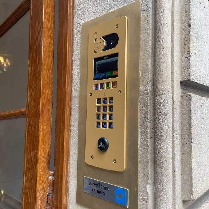 Installation d'interphones Hauts-de-Seine